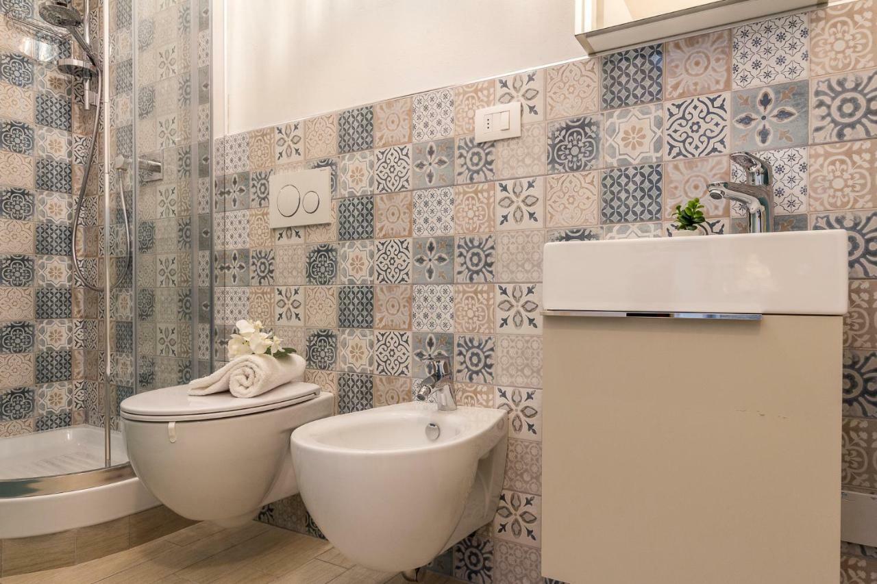 Emma & Olga Apartments -In The City Centre- ฟลอเรนซ์ ภายนอก รูปภาพ